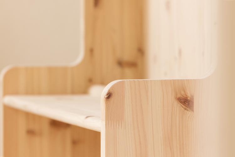 セミオーダーえほんラック